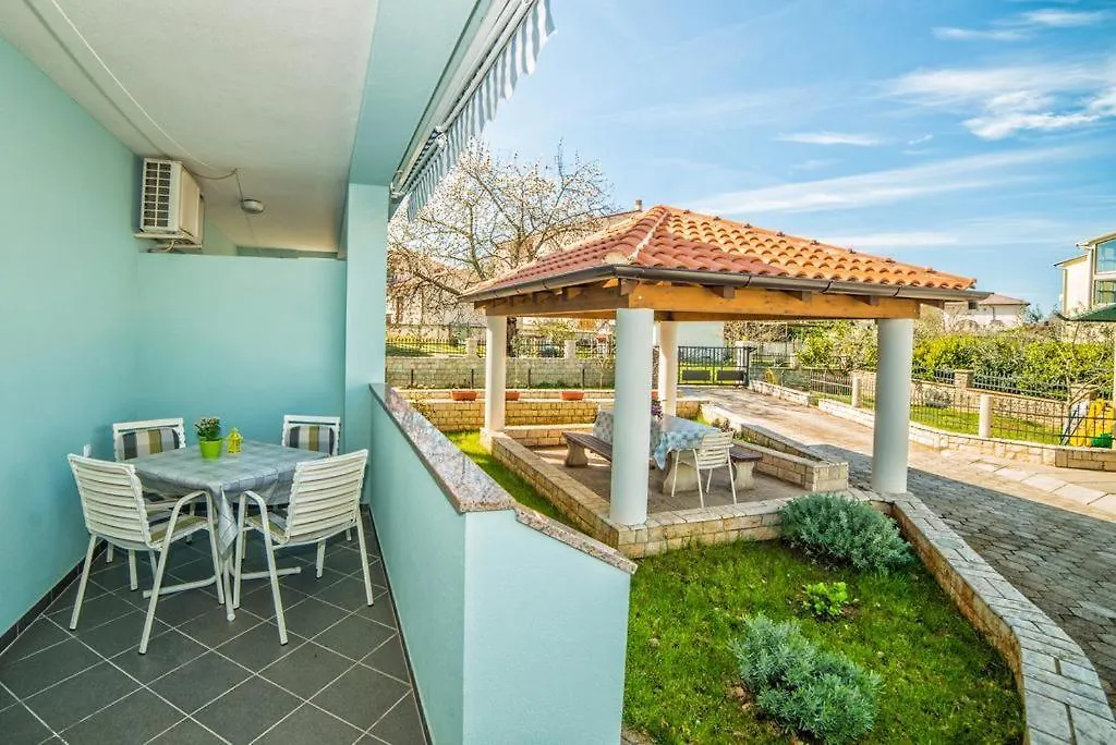 Casa Bella Vita Pula Apartment